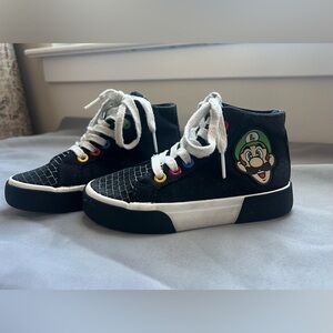 Kids Black Super Mario High-Top Sneakers